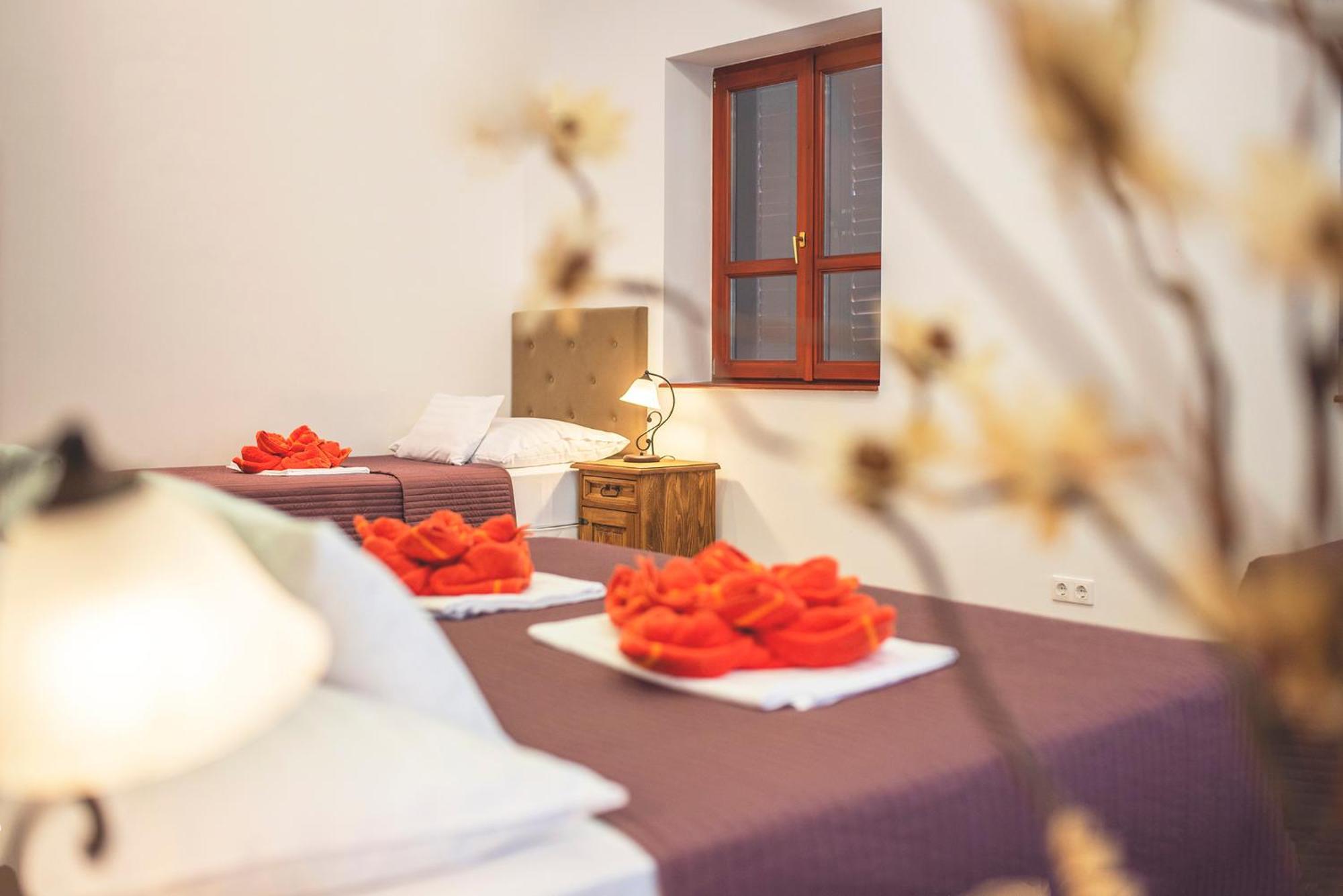 Naturpark Vendeghaz Alsoszolnok Room photo
